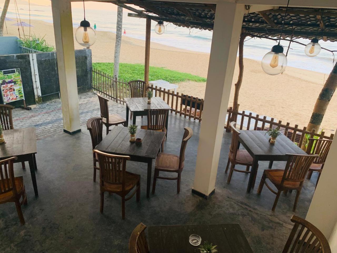 Tamaro Beach Resort Hikkaduwa Exterior photo